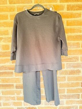 Zara Black Crewneck Sweatshirt